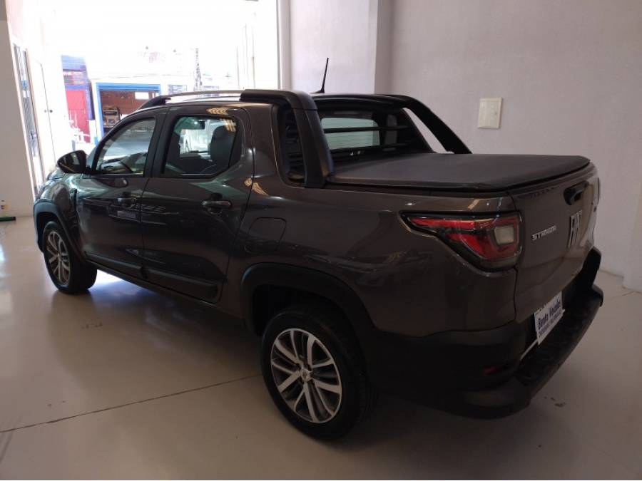 FIAT - STRADA - 2022/2022 - Cinza - R$ 112.900,00
