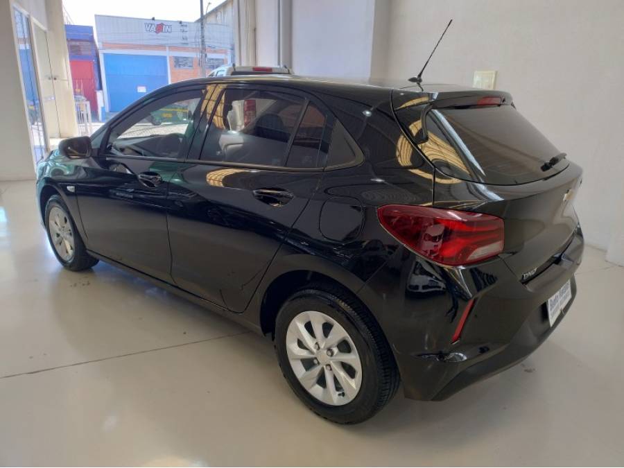 CHEVROLET - ONIX - 2020/2021 - Preta - R$ 74.900,00