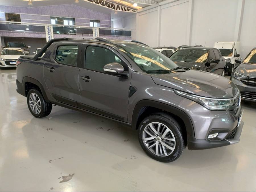 FIAT - STRADA - 2022/2023 - Cinza - R$ 112.900,00