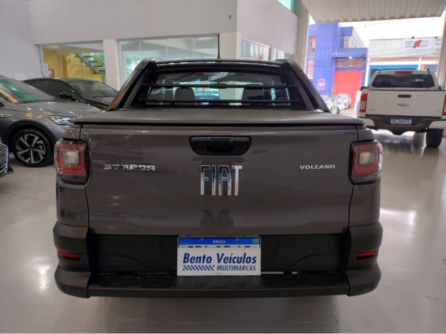 FIAT - STRADA - 2022/2023 - Cinza - R$ 112.900,00