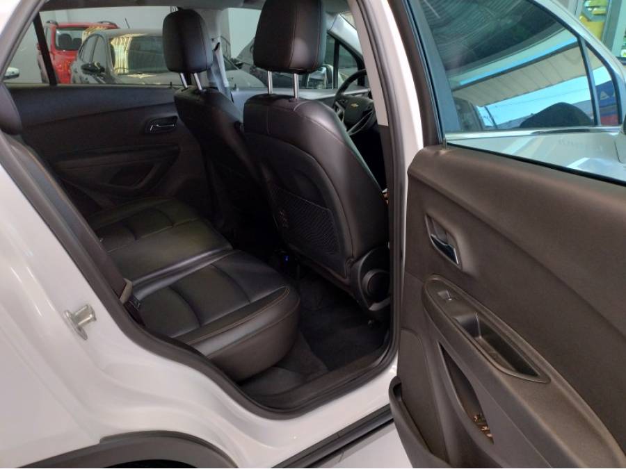 CHEVROLET - TRACKER - 2017/2018 - Branca - R$ 92.000,00