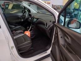 CHEVROLET - TRACKER - 2017/2018 - Branca - R$ 92.000,00