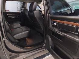 DODGE - RAM - 2015/2016 - Cinza - R$ 245.000,00