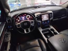DODGE - RAM - 2015/2016 - Cinza - R$ 245.000,00