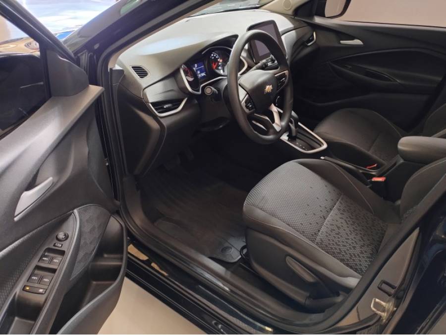 CHEVROLET - ONIX - 2020/2021 - Preta - R$ 74.900,00