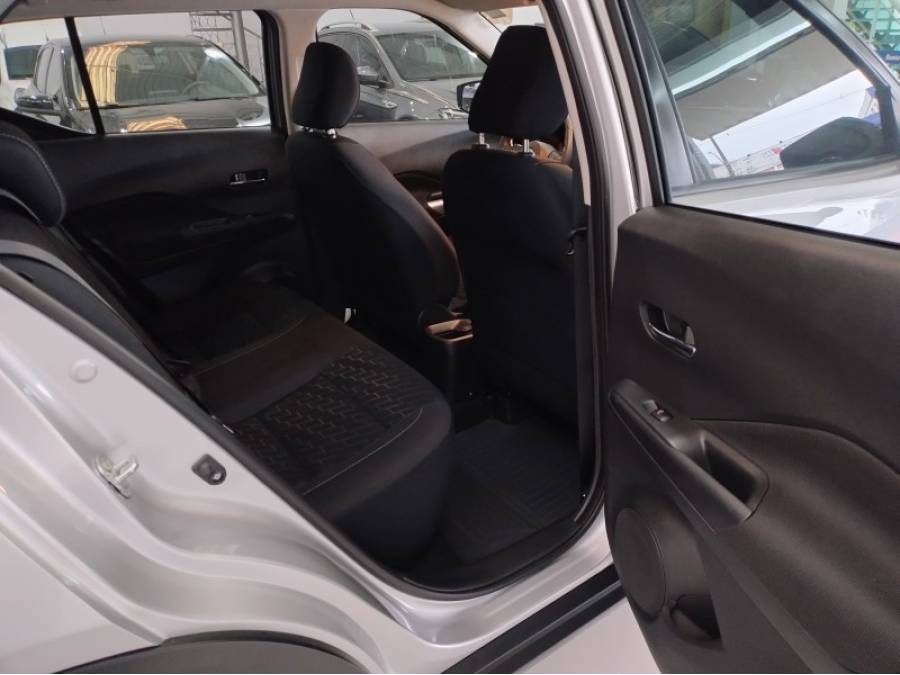 NISSAN - KICKS - 2021/2022 - Prata - R$ 102.900,00