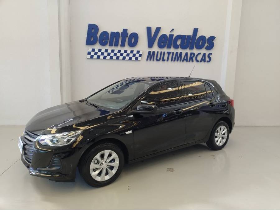 CHEVROLET - ONIX - 2020/2021 - Preta - R$ 74.900,00