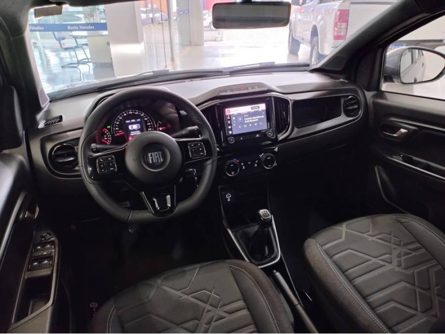 FIAT - STRADA - 2022/2023 - Cinza - R$ 112.900,00
