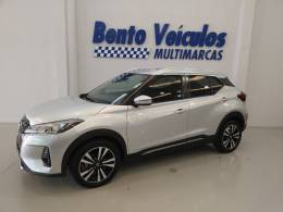 NISSAN - KICKS - 2021/2022 - Prata - R$ 102.900,00