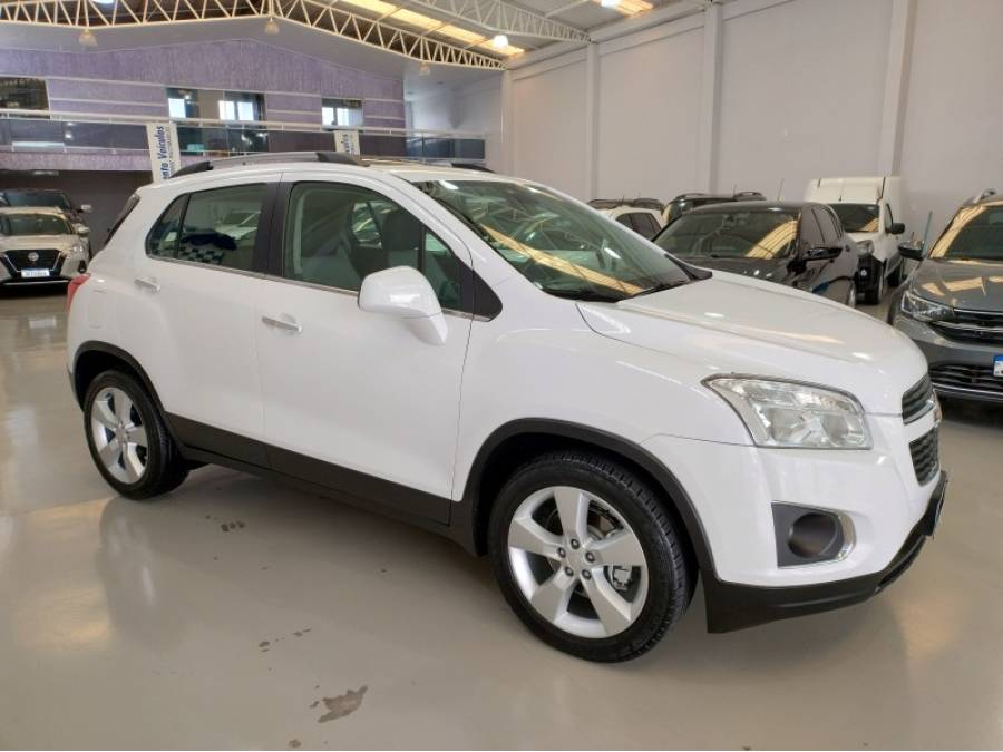 CHEVROLET - TRACKER - 2013/2014 - Branca - R$ 69.900,00
