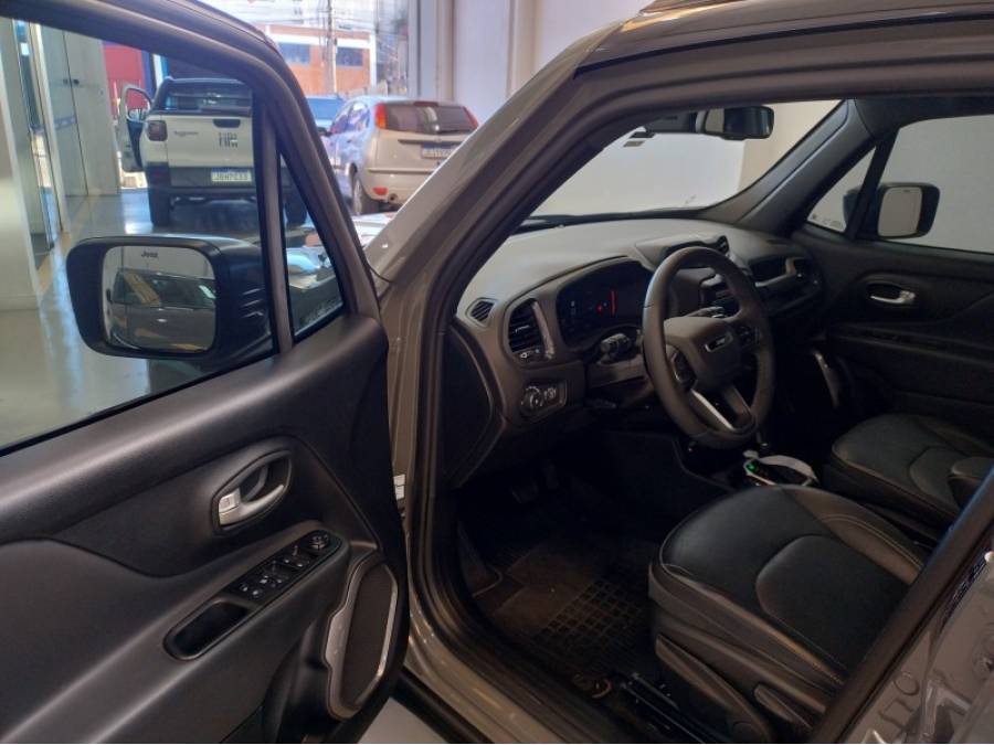 JEEP - RENEGADE - 2022/2022 - Cinza - R$ 125.900,00