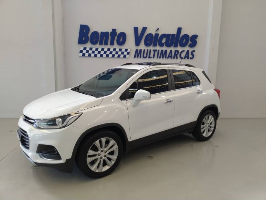CHEVROLET - TRACKER - 2017/2018 - Branca - R$ 92.000,00