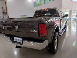 DODGE - RAM - 2015/2016 - Cinza - R$ 245.000,00