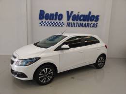 CHEVROLET - ONIX - 2013/2014 - Branca - R$ 53.900,00