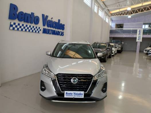NISSAN - KICKS - 2021/2022 - Prata - R$ 102.900,00